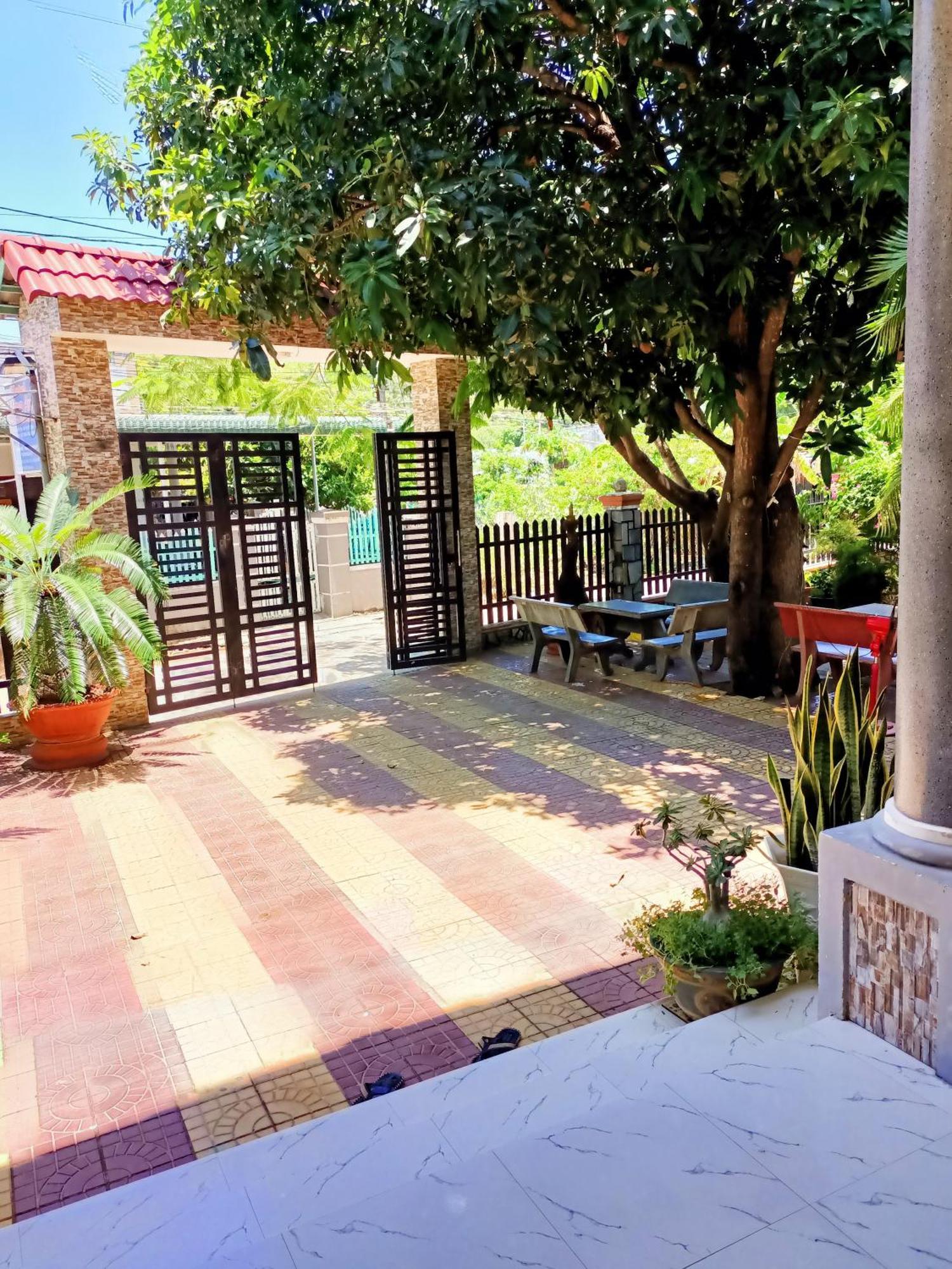 Hotel Khach San Mong An Vĩnh Hy Exterior foto
